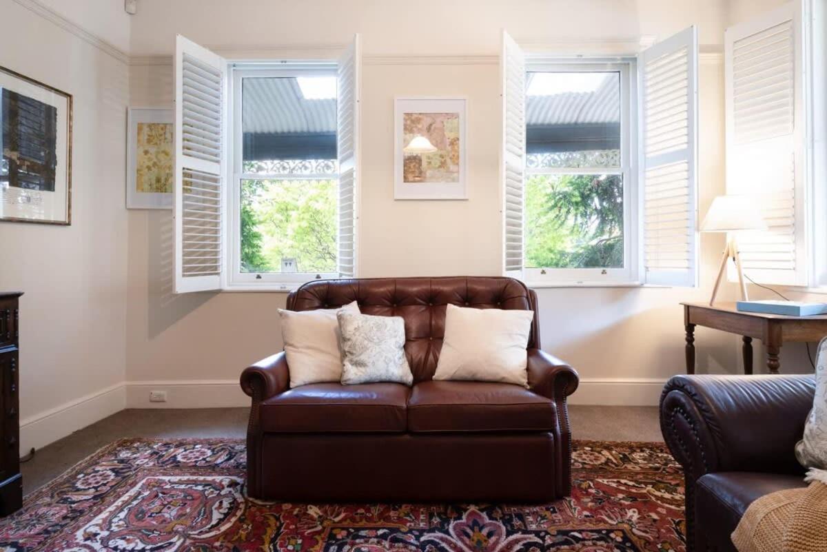 Villa Charming On Charles à Launceston Extérieur photo