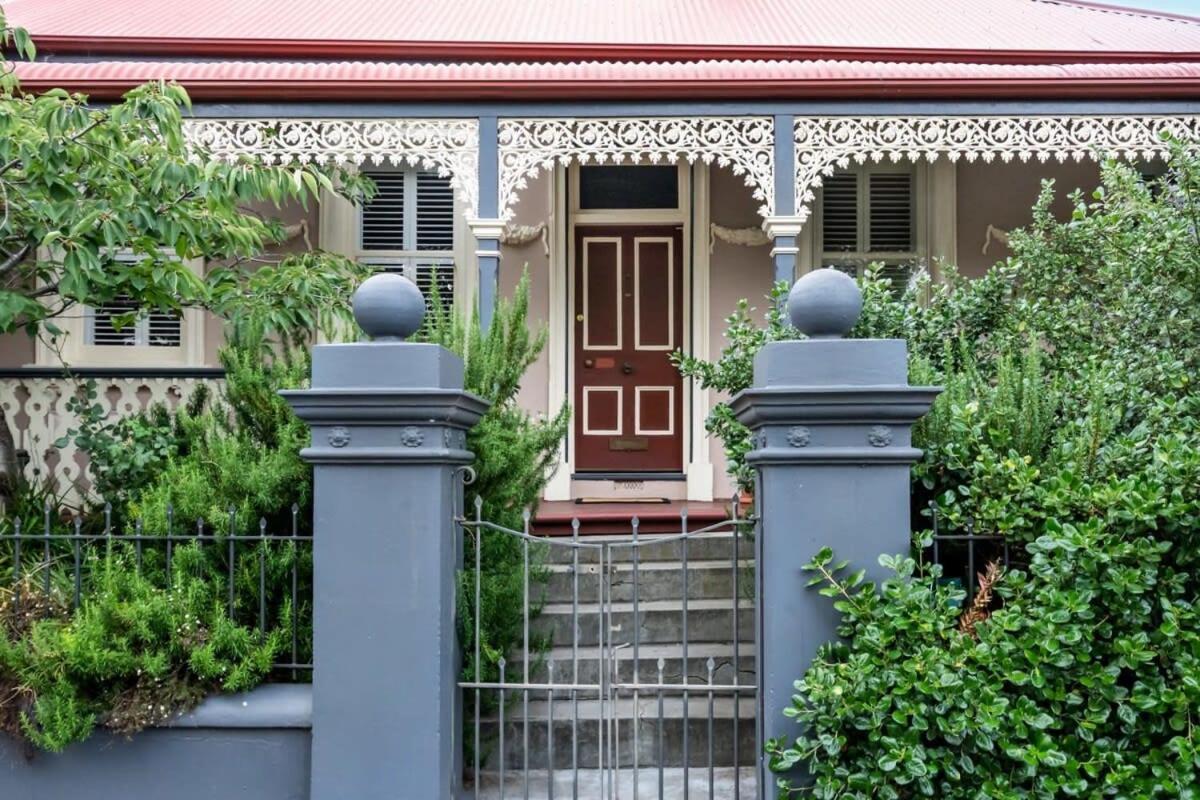 Villa Charming On Charles à Launceston Extérieur photo
